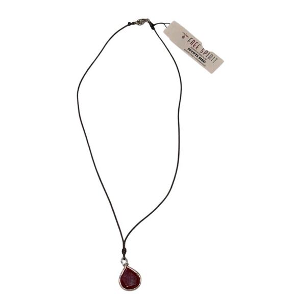 NWT Peyote Bird Free Spirit Genuine Carnelian Quartz Teardrop Pendant Necklace - Picture 1 of 6